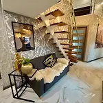 Country Haven Comfy & Sleek House *