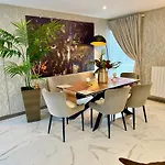 Дом отдыха Country Haven Comfy & Sleek House *