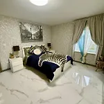 Country Haven Comfy & Sleek House Дом отдыха