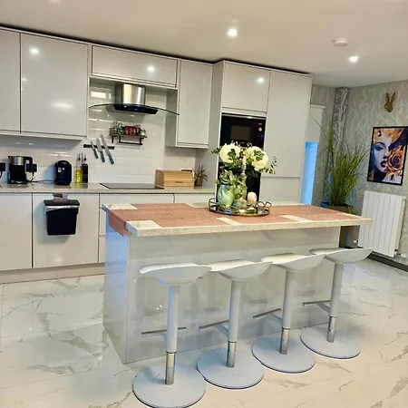 Country Haven Comfy & Sleek House Monasterevin