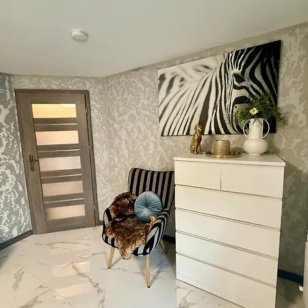 Country Haven Comfy & Sleek House