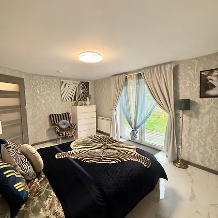 Country Haven Comfy & Sleek House 度假居 *