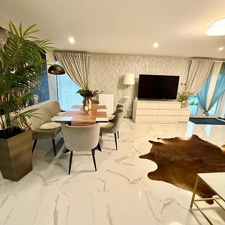 Holiday home Country Haven Comfy & Sleek House *